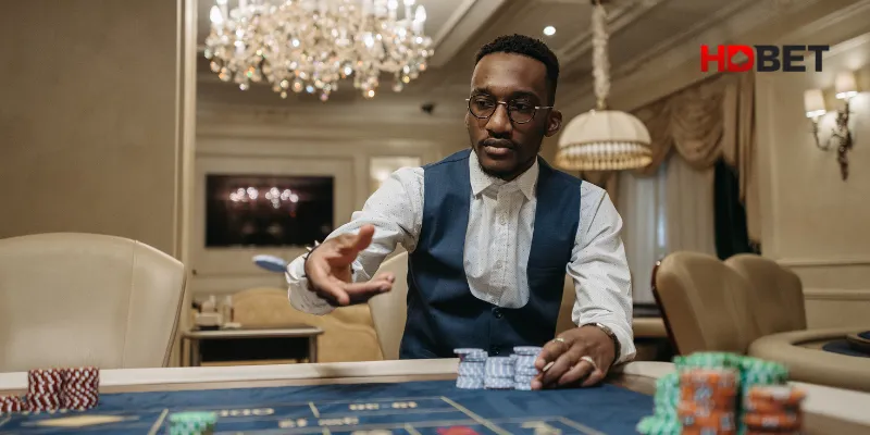 Luật chơi và cách tính điểm căn bản trong baccarat hiện nay